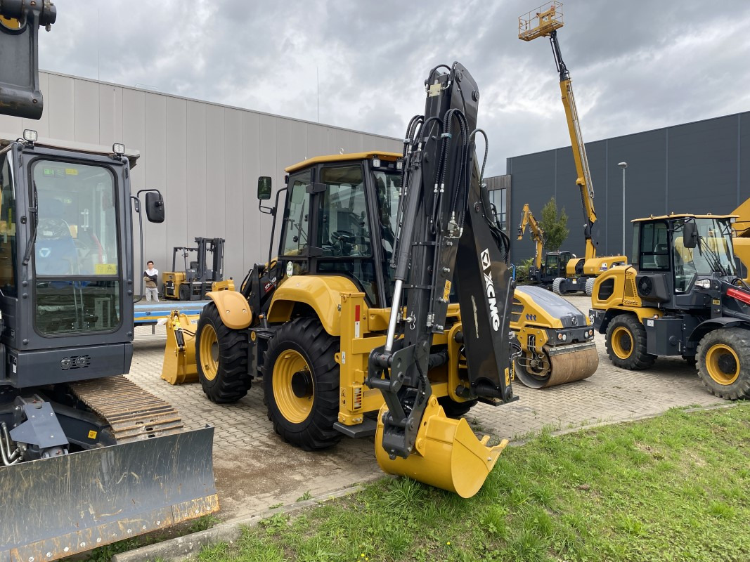 XCMG XC8-S3580 - لودر ذو محراث خلفي/ باكهو: صورة 3 XCMG XC8-S3580 - لودر ذو محراث خلفي/ باكهو: صورة 3