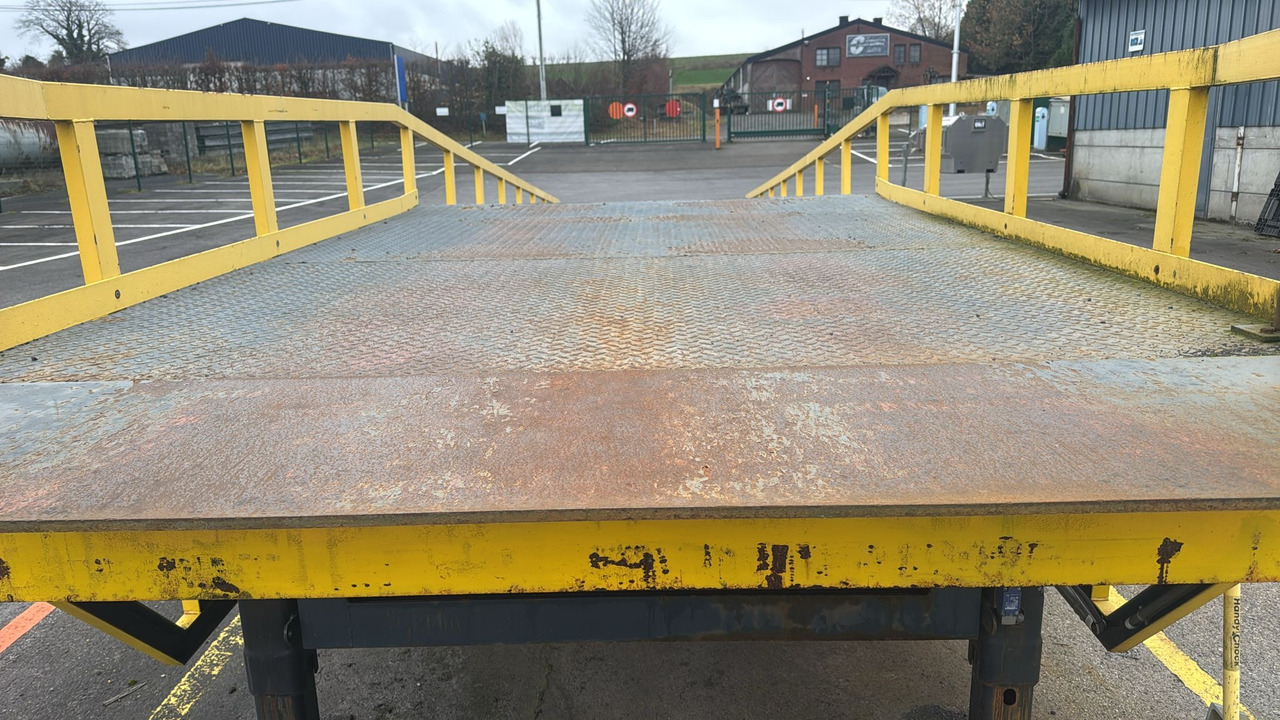 Jost B0203 12,5t - منحدر تحميل: صورة 1 Jost B0203 12,5t - منحدر تحميل: صورة 1