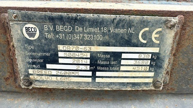 Volvo Graaf bak L60 L70 L90 L110 - بكت شيول: صورة 3 Volvo Graaf bak L60 L70 L90 L110 - بكت شيول: صورة 3