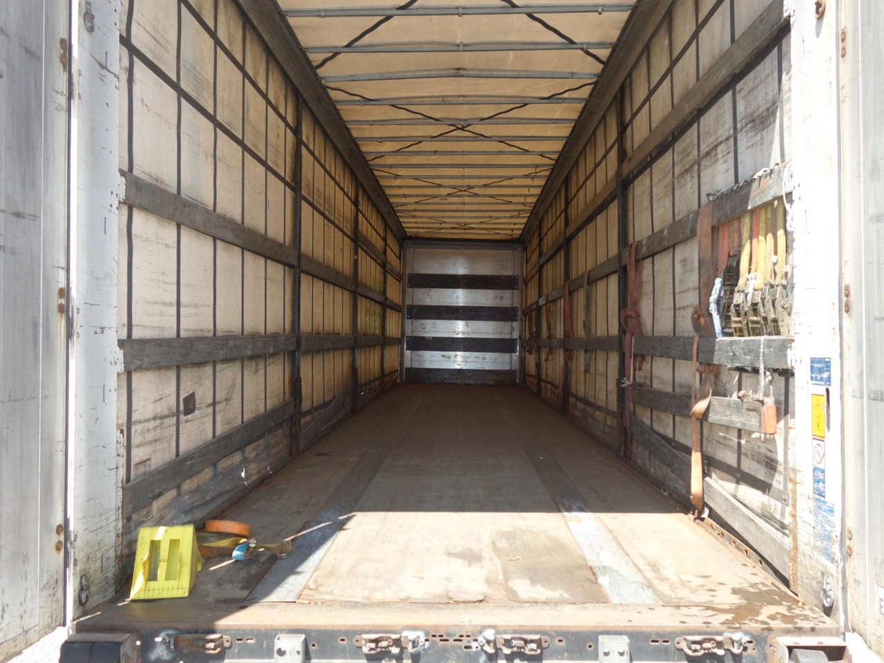 Kögel SN24 MEGA, Liftachse, SAF Achsen, XL Code - نصف مقطورة بستائر جانبية: صورة 5 Kögel SN24 MEGA, Liftachse, SAF Achsen, XL Code - نصف مقطورة بستائر جانبية: صورة 5