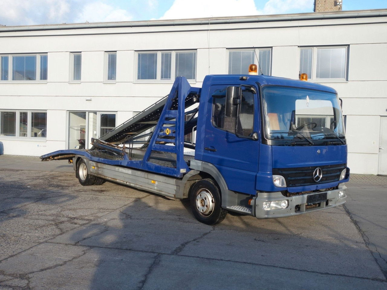 Mercedes-Benz Atego 815 für 2 PKW - شاحنة نقل سيارات شاحنة: صورة 4 Mercedes-Benz Atego 815 für 2 PKW - شاحنة نقل سيارات شاحنة: صورة 4
