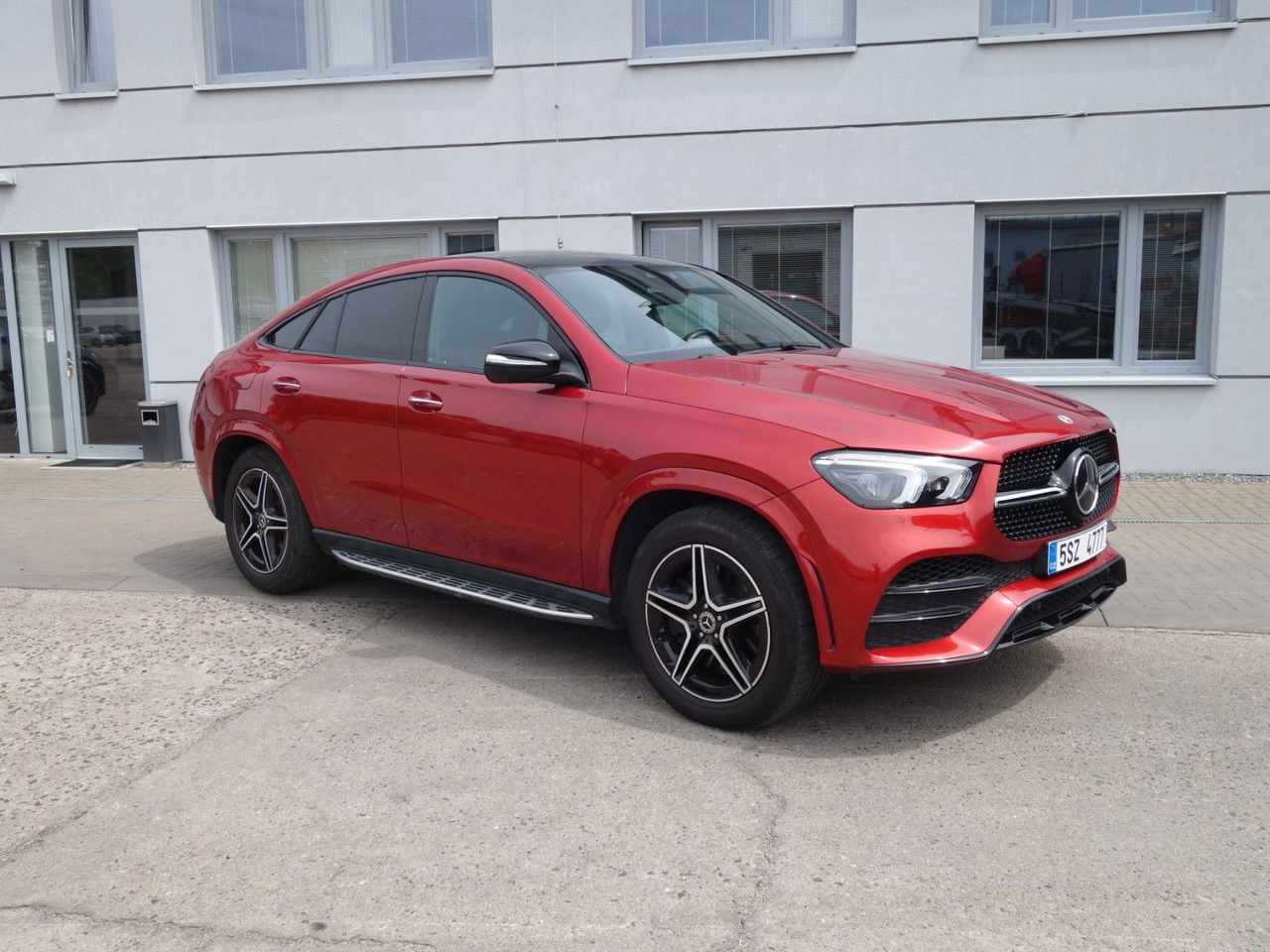 Mercedes-Benz GLE-klasse 400 d 4Matic Coupe Pano - كوبيه: صورة 3 Mercedes-Benz GLE-klasse 400 d 4Matic Coupe Pano - كوبيه: صورة 3