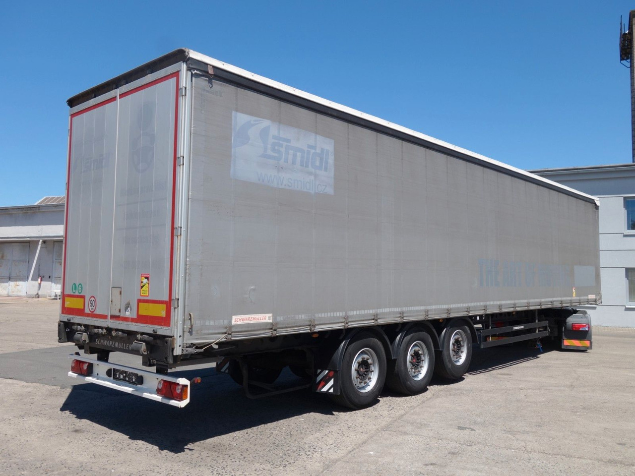 Schwarzmüller SPA 3/E Standard, Liftachse, SAF Achsen - نصف مقطورة بستائر جانبية: صورة 1 Schwarzmüller SPA 3/E Standard, Liftachse, SAF Achsen - نصف مقطورة بستائر جانبية: صورة 1