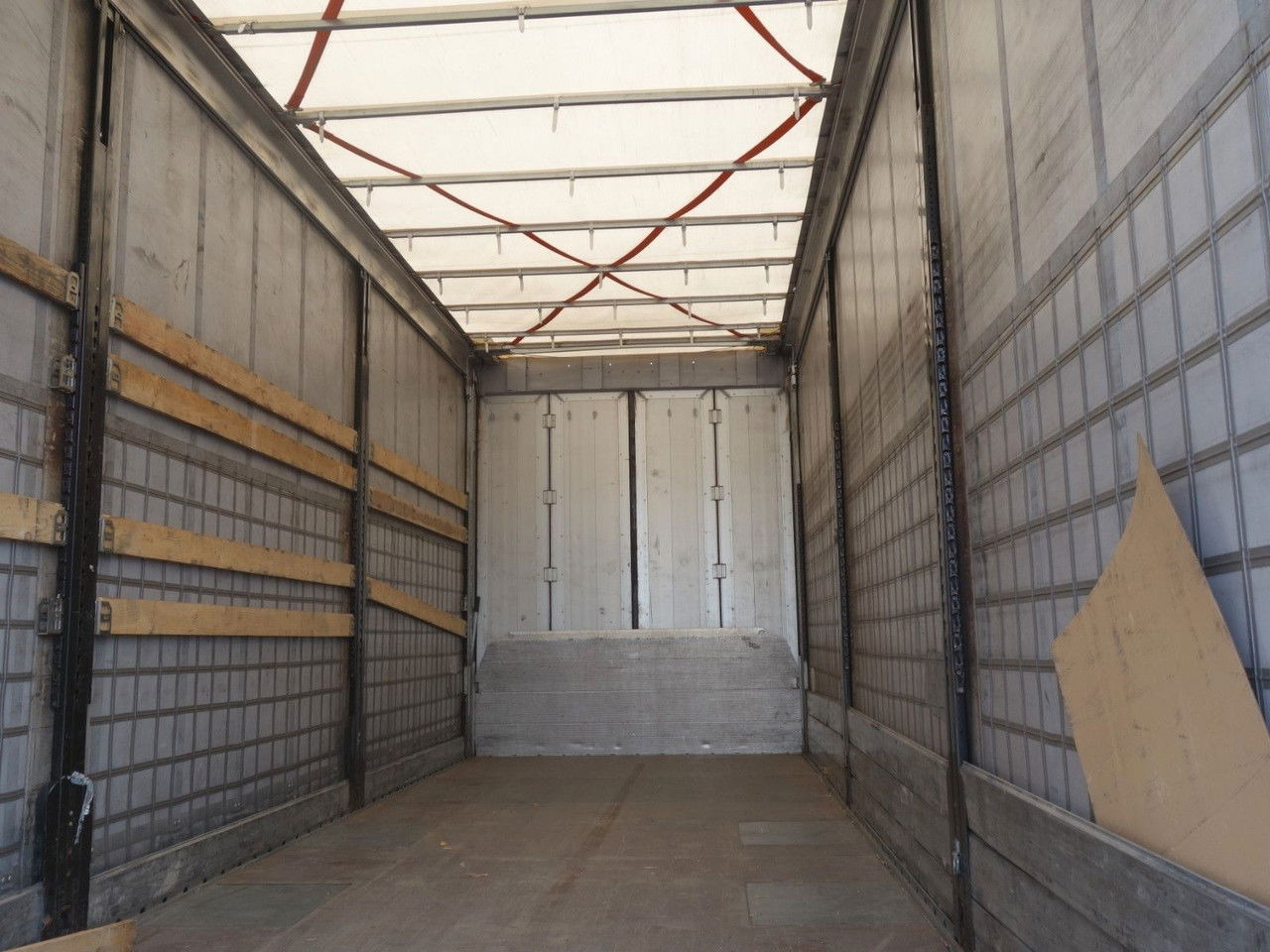 Volvo FH 460 XL 6x2, 120 cbm, Durchfahren - شاحنة ذات ستائر جانبية: صورة 5 Volvo FH 460 XL 6x2, 120 cbm, Durchfahren - شاحنة ذات ستائر جانبية: صورة 5