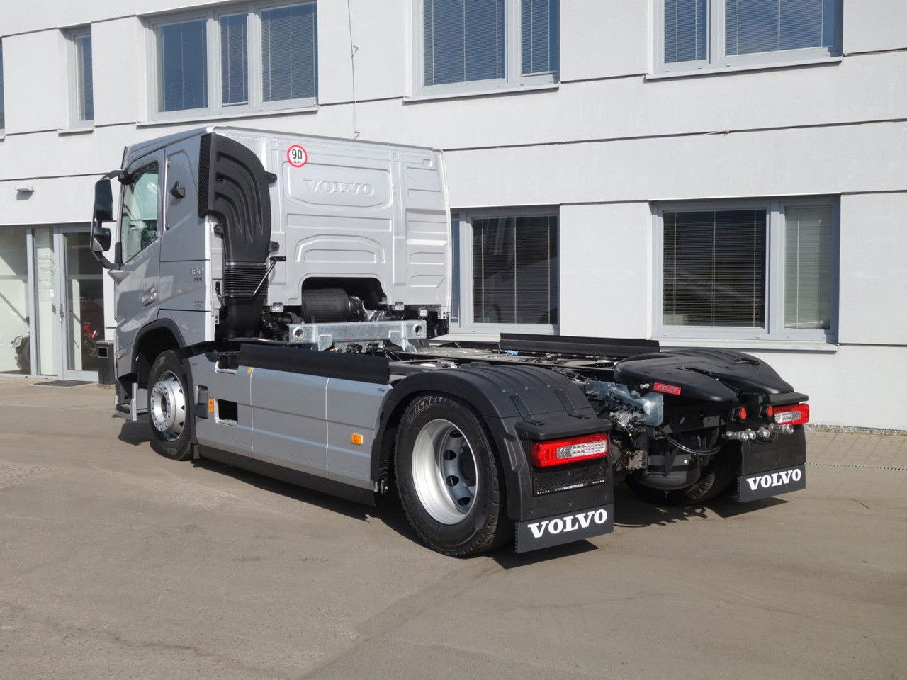 Volvo FM 13 460 PS, Retarder, fur Euro Lohr, Neue - شاحنة نقل سيارات شاحنة: صورة 3 Volvo FM 13 460 PS, Retarder, fur Euro Lohr, Neue - شاحنة نقل سيارات شاحنة: صورة 3