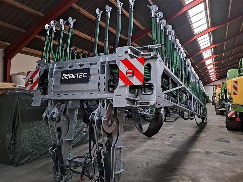BeTEC 30/24 X-Trail Plus slæbeskærsbom - صهريج السماد السائل: صورة 2 BeTEC 30/24 X-Trail Plus slæbeskærsbom - صهريج السماد السائل: صورة 2