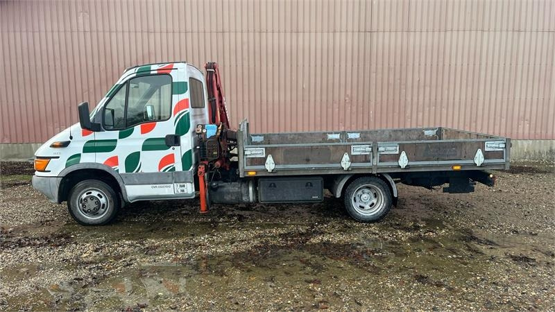 Iveco 35C11 - شاحنات مسطحة: صورة 3 Iveco 35C11 - شاحنات مسطحة: صورة 3