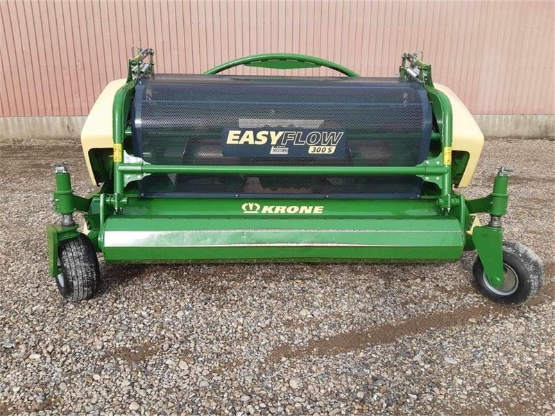 Krone EasyFlow 300S - ماكينات نشر التبن: صورة 5 Krone EasyFlow 300S - ماكينات نشر التبن: صورة 5
