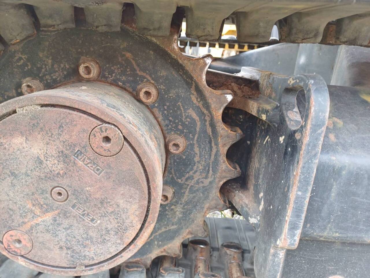 حفار زاحف CAT 302.7DCR: صورة 21