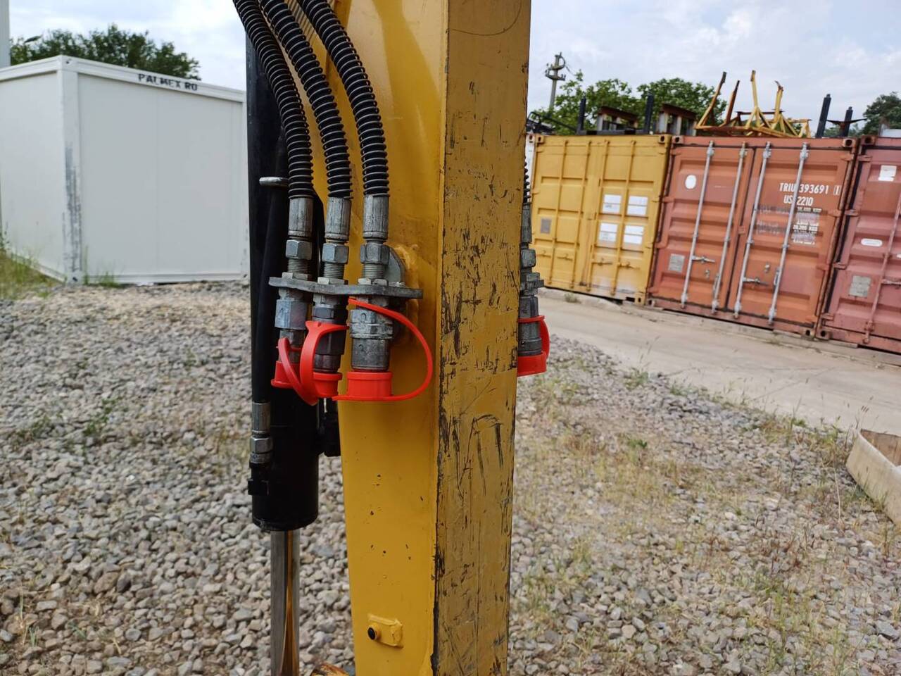 حفار زاحف CAT 302.7DCR: صورة 9