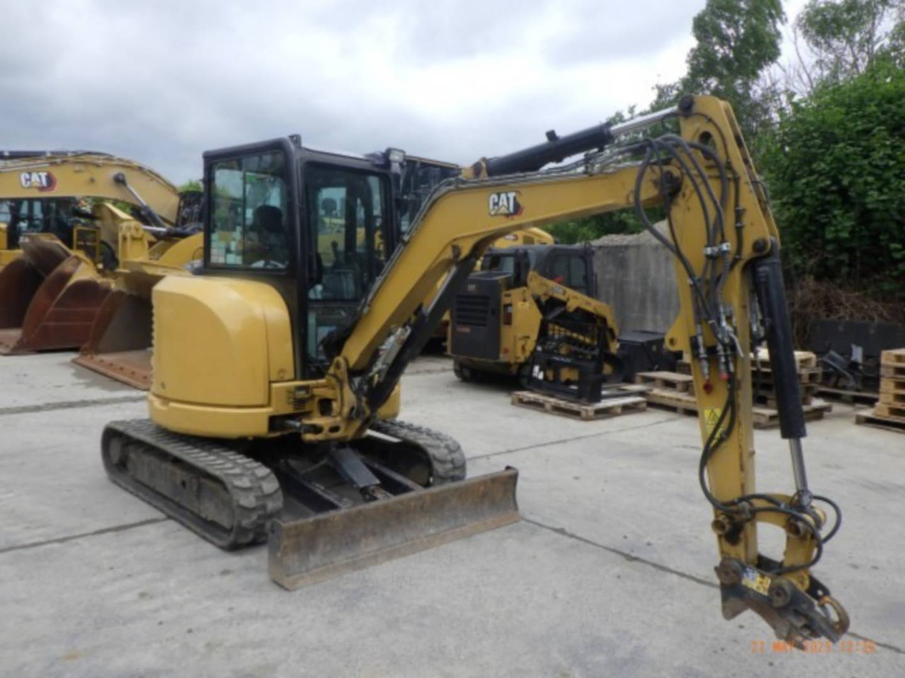 CAT 303.5E2CR - حفار زاحف: صورة 2 CAT 303.5E2CR - حفار زاحف: صورة 2