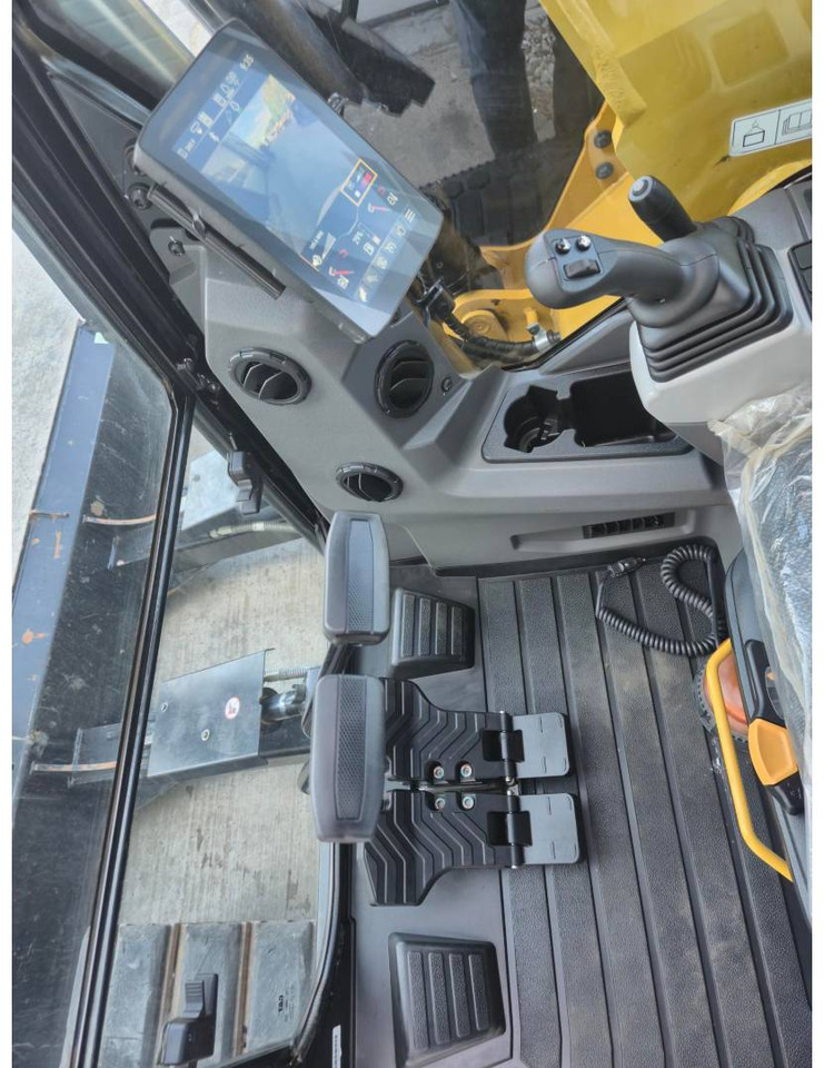 حفار زاحف CAT 310: صورة 26 حفار زاحف CAT 310: صورة 26