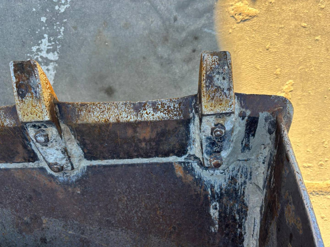 لودر ذو محراث خلفي/ باكهو CAT 432F2: صورة 16