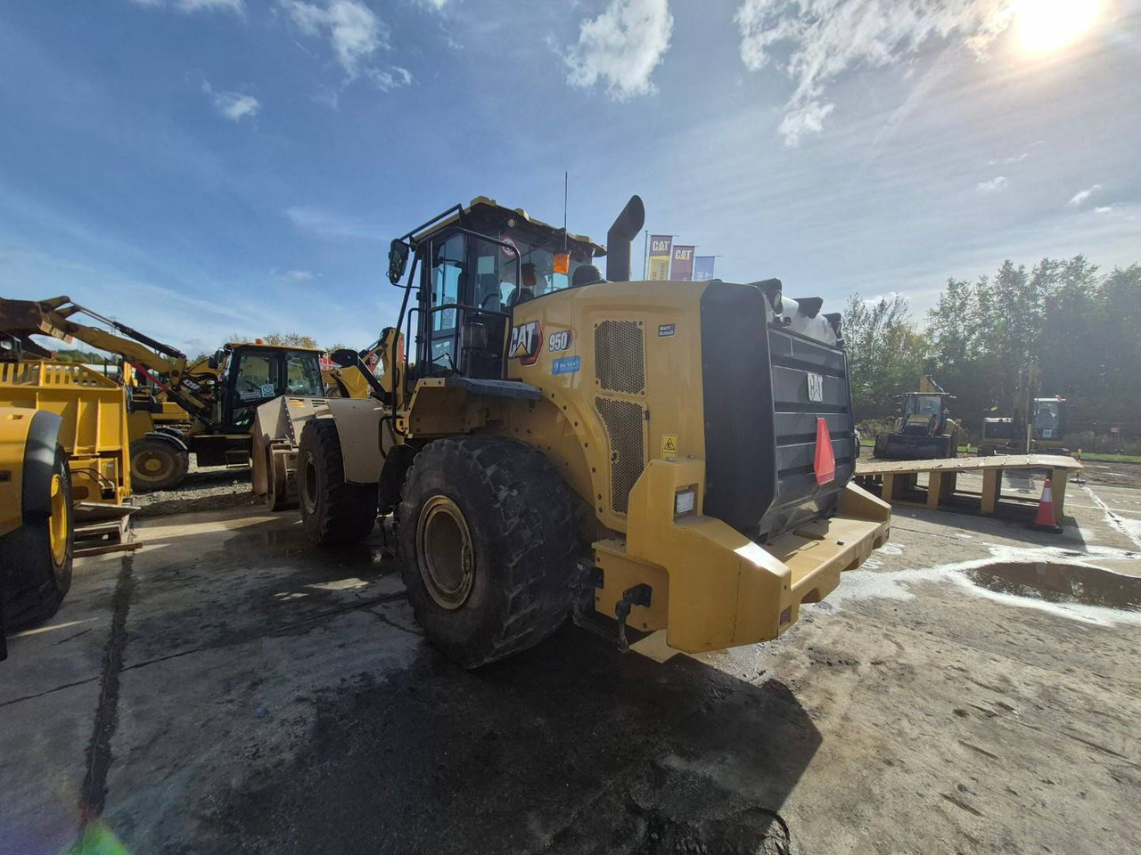 CAT 950 - اللودر بعجل: صورة 4 CAT 950 - اللودر بعجل: صورة 4