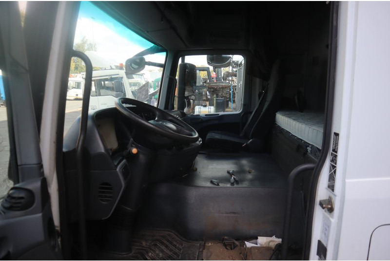 Mercedes-Benz ACTROS F04 MP3 - الكابينة والداخلية - شاحنة: صورة 5 Mercedes-Benz ACTROS F04 MP3 - الكابينة والداخلية - شاحنة: صورة 5