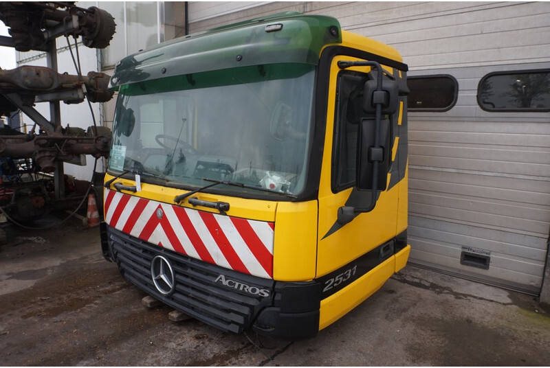 Mercedes-Benz ACTROS F07 MP1 RECHTS STUUR 748214V678262 - الكابينة والداخلية - شاحنة: صورة 3 Mercedes-Benz ACTROS F07 MP1 RECHTS STUUR 748214V678262 - الكابينة والداخلية - شاحنة: صورة 3