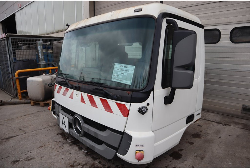 Mercedes-Benz ACTROS F07 MP3 94389915588371 - الكابينة والداخلية - شاحنة: صورة 3 Mercedes-Benz ACTROS F07 MP3 94389915588371 - الكابينة والداخلية - شاحنة: صورة 3