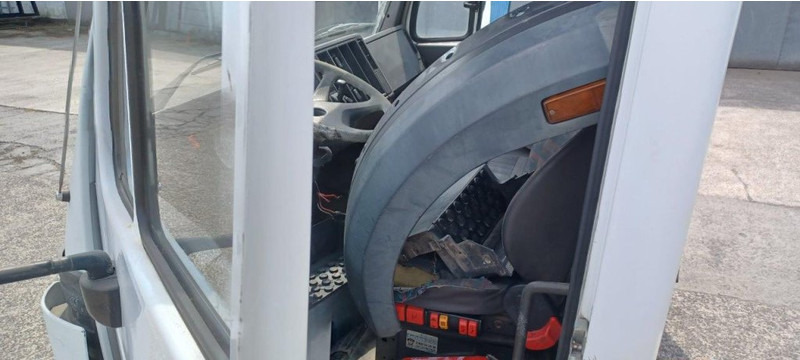 Mercedes-Benz SK KABINE KORT - الكابينة والداخلية - شاحنة: صورة 5 Mercedes-Benz SK KABINE KORT - الكابينة والداخلية - شاحنة: صورة 5