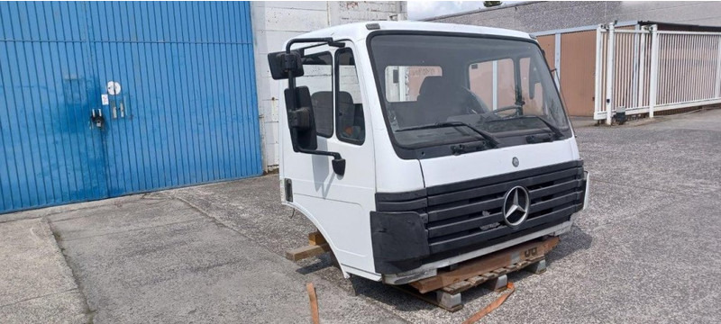 Mercedes-Benz SK KABINE KORT - الكابينة والداخلية - شاحنة: صورة 2 Mercedes-Benz SK KABINE KORT - الكابينة والداخلية - شاحنة: صورة 2