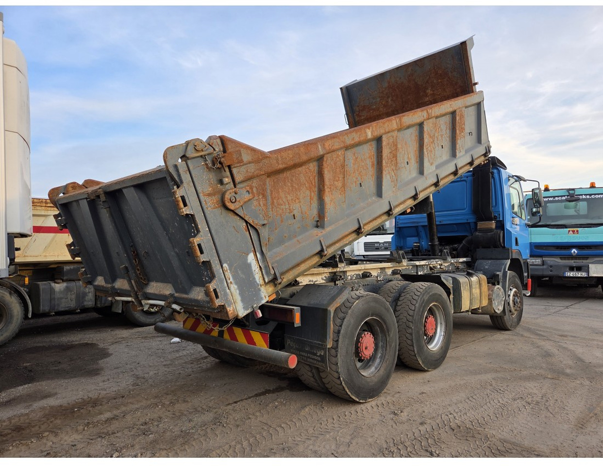 DAF 85 400 ATI 6x4 Tipper - شاحنة قلاب: صورة 2 DAF 85 400 ATI 6x4 Tipper - شاحنة قلاب: صورة 2