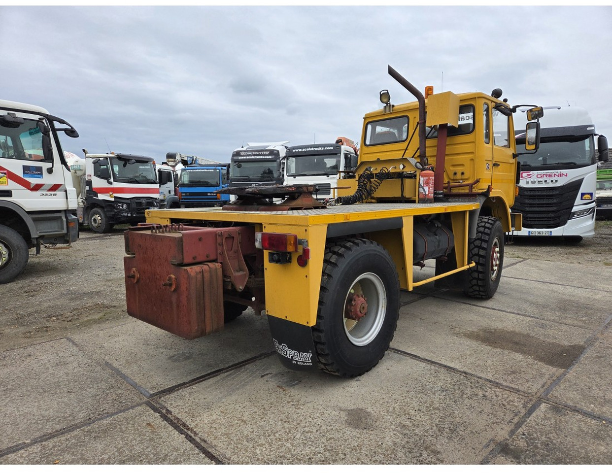 RENAULT M170 4x4 TRACTOR UNIT FULL SPRING SUSPENSION VERY LOW MILEAGE - رأس تريلا: صورة 2 RENAULT M170 4x4 TRACTOR UNIT FULL SPRING SUSPENSION VERY LOW MILEAGE - رأس تريلا: صورة 2