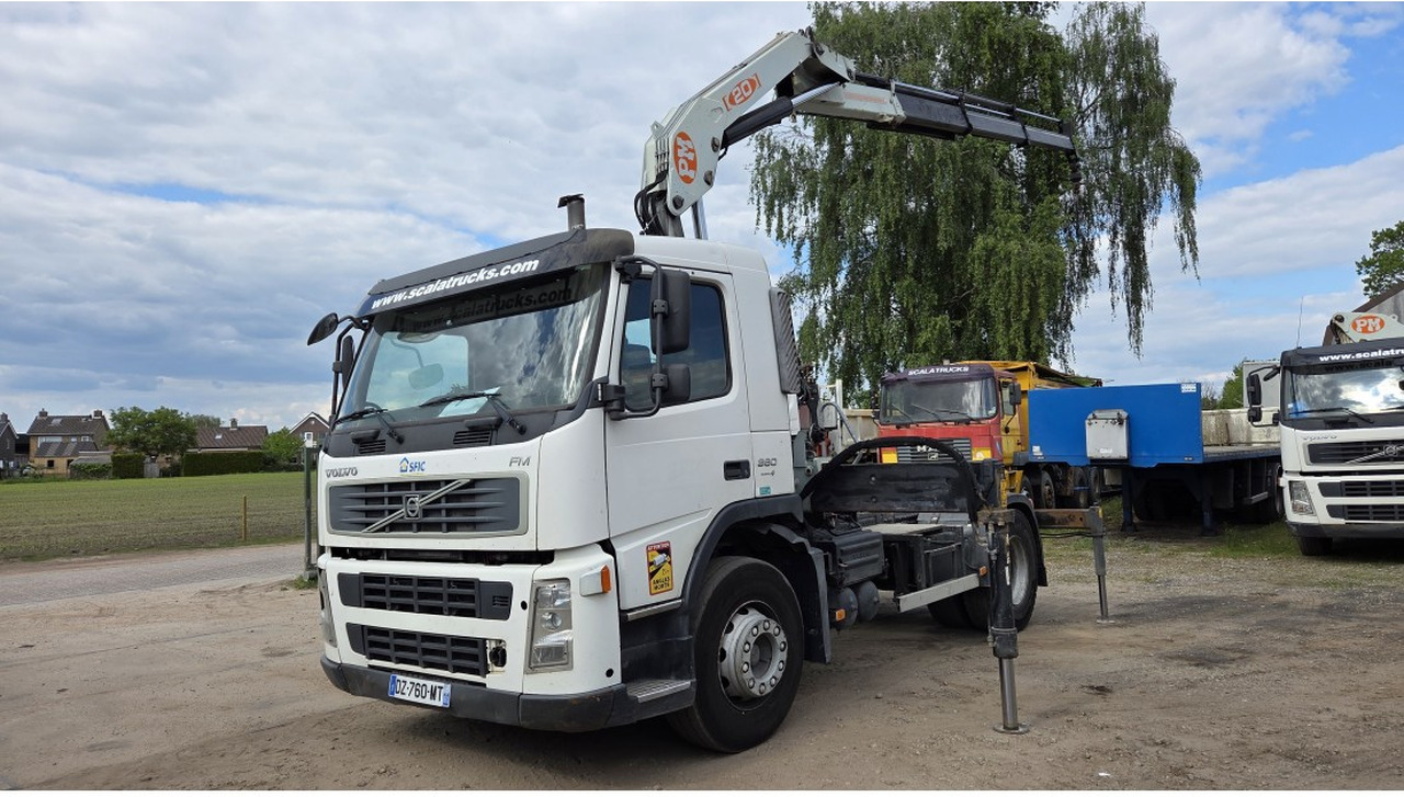 VOLVO FM 360 4X2 EURO 3 TRACTOR UNIT CRANE PM 20T MANUAL GEARBOX - مقطورة السحب: صورة 1 VOLVO FM 360 4X2 EURO 3 TRACTOR UNIT CRANE PM 20T MANUAL GEARBOX - مقطورة السحب: صورة 1