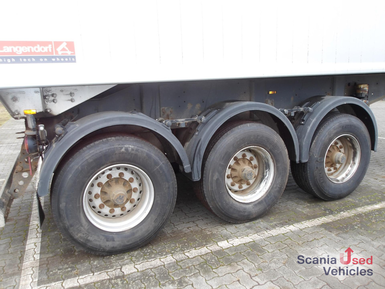 LANGENDORF SKA 24/30 - 29m³ - ALUKASTEN - LIFT - BPW - - نصف مقطورة قلابة: صورة 5 LANGENDORF SKA 24/30 - 29m³ - ALUKASTEN - LIFT - BPW - - نصف مقطورة قلابة: صورة 5