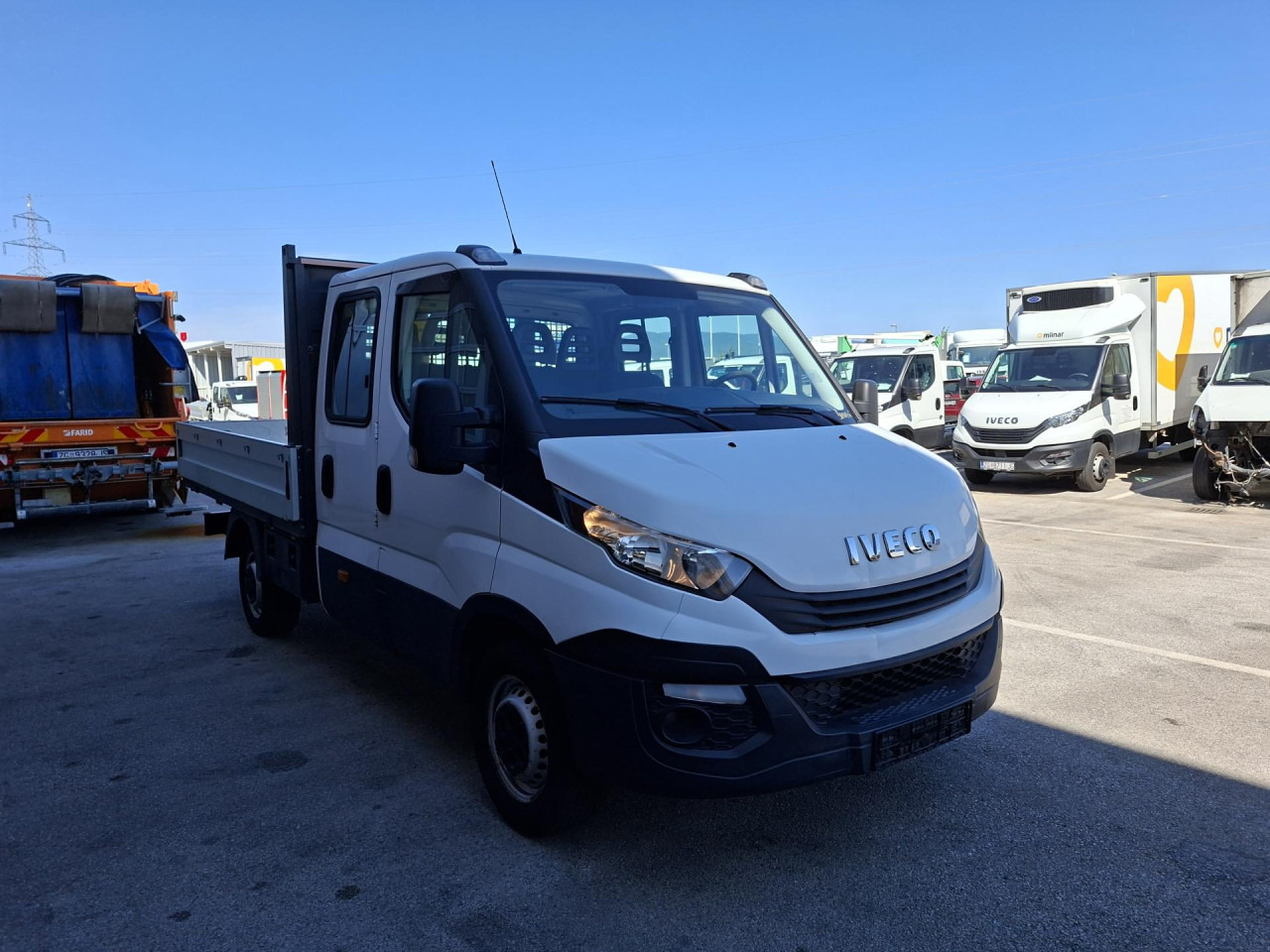 IVECO Daily 35S12 - فان, الشاحنات الصغيرة كابينة مزدوجة: صورة 2 IVECO Daily 35S12 - فان, الشاحنات الصغيرة كابينة مزدوجة: صورة 2