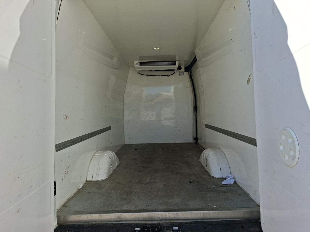 IVECO Daily 35S14V - شاحنة توصيل مبردة: صورة 5 IVECO Daily 35S14V - شاحنة توصيل مبردة: صورة 5