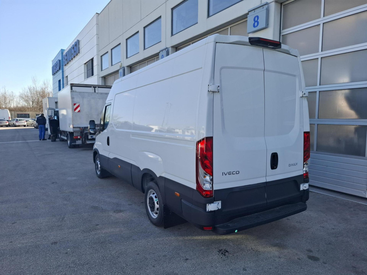 IVECO Daily 35S14V - ميكروباص: صورة 3 IVECO Daily 35S14V - ميكروباص: صورة 3
