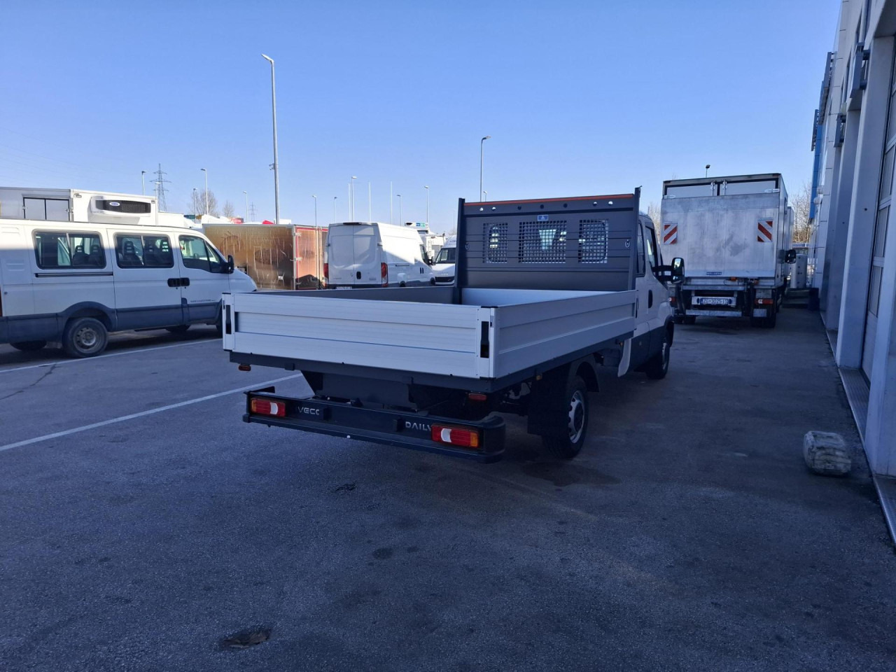 IVECO Daily 35S16D - فان, الشاحنات الصغيرة كابينة مزدوجة: صورة 4 IVECO Daily 35S16D - فان, الشاحنات الصغيرة كابينة مزدوجة: صورة 4