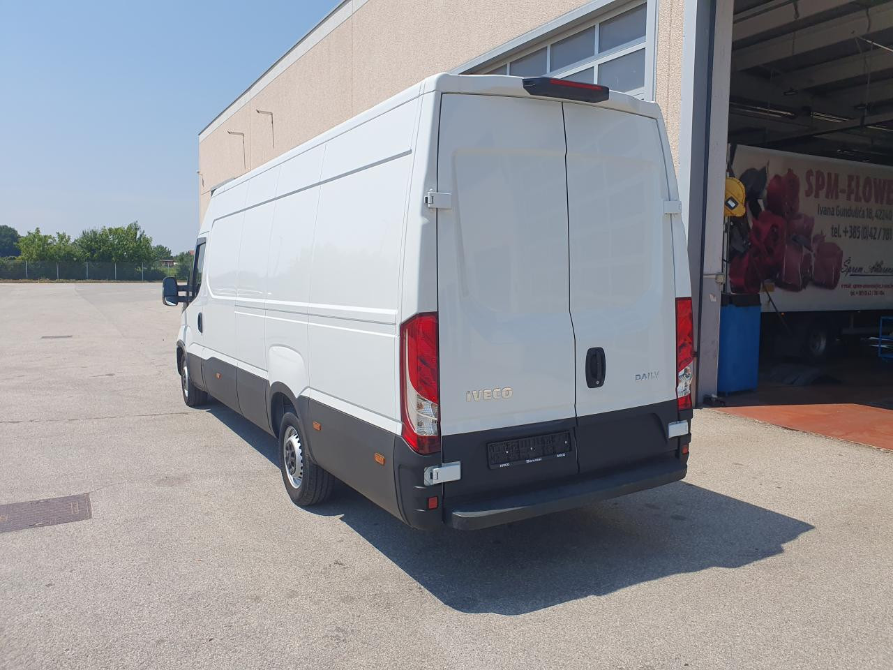 IVECO Daily 35S16V - ميكروباص: صورة 3 IVECO Daily 35S16V - ميكروباص: صورة 3