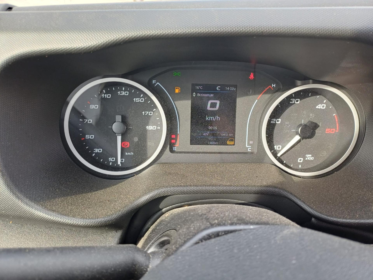 IVECO Daily 35S18H/P - شاحنة توصيل مغلقة: صورة 2 IVECO Daily 35S18H/P - شاحنة توصيل مغلقة: صورة 2