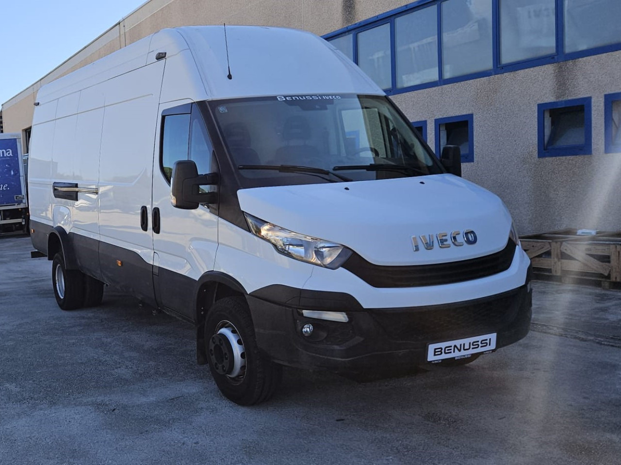 IVECO Daily 65C15 - ميكروباص: صورة 2 IVECO Daily 65C15 - ميكروباص: صورة 2