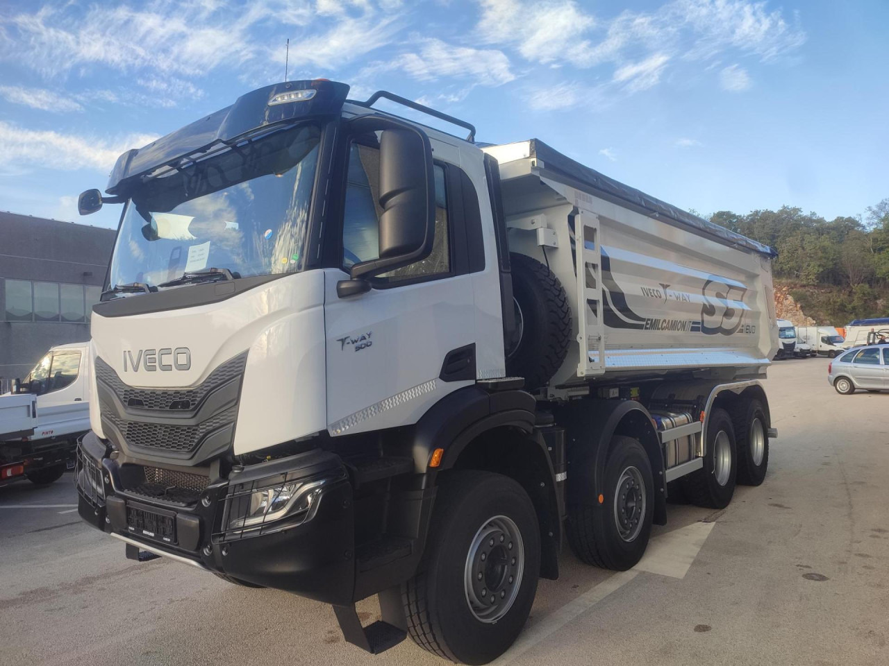 IVECO T-Way AD410T50 - شاحنة قلاب: صورة 1 IVECO T-Way AD410T50 - شاحنة قلاب: صورة 1