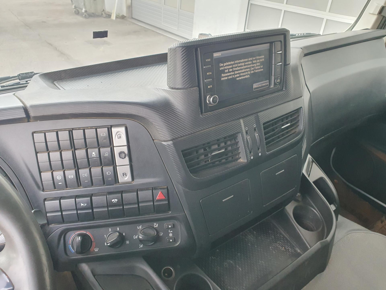 IVECO Trakker AD410T45 - شاحنة قلاب: صورة 3 IVECO Trakker AD410T45 - شاحنة قلاب: صورة 3