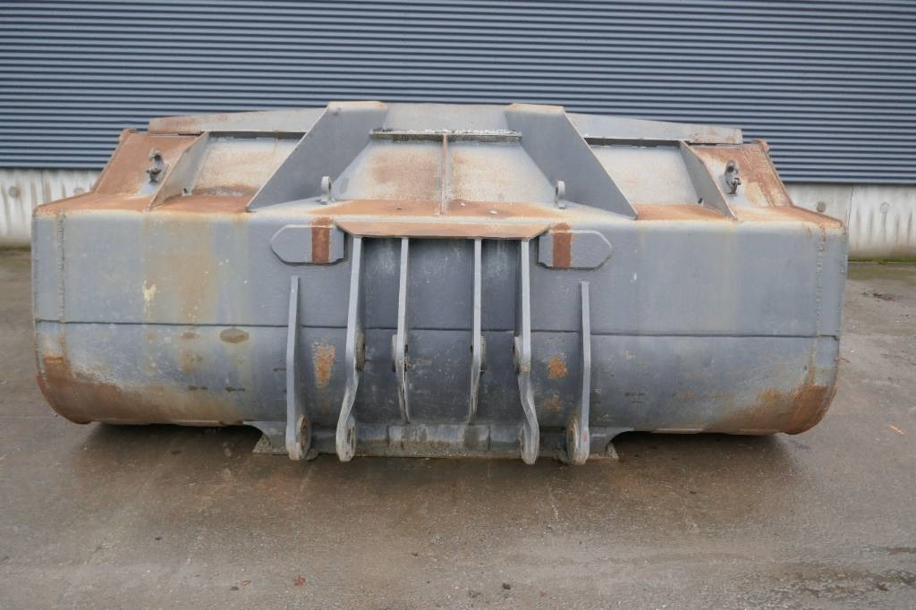 CAT 980M Skopa - بكت - آلات الإنشاء: صورة 4 CAT 980M Skopa - بكت - آلات الإنشاء: صورة 4