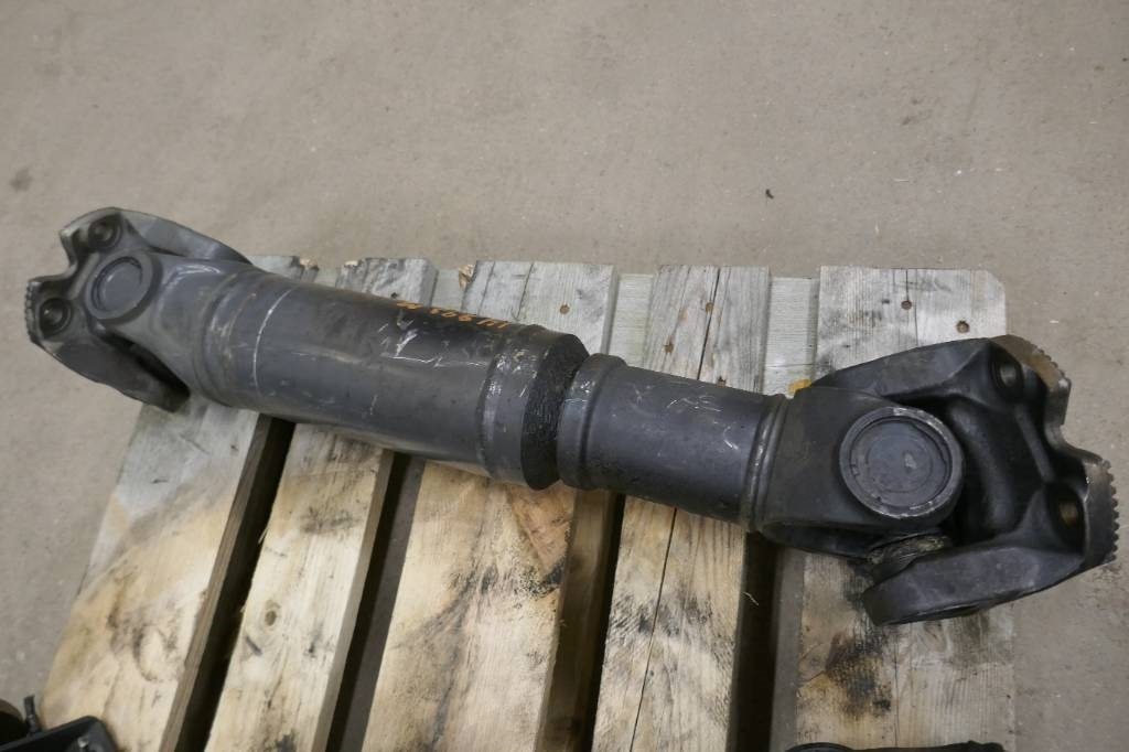 Volvo L180 HL Kardanaxel voe15085426 - صندوق التروس - آلات الإنشاء: صورة 1 Volvo L180 HL Kardanaxel voe15085426 - صندوق التروس - آلات الإنشاء: صورة 1