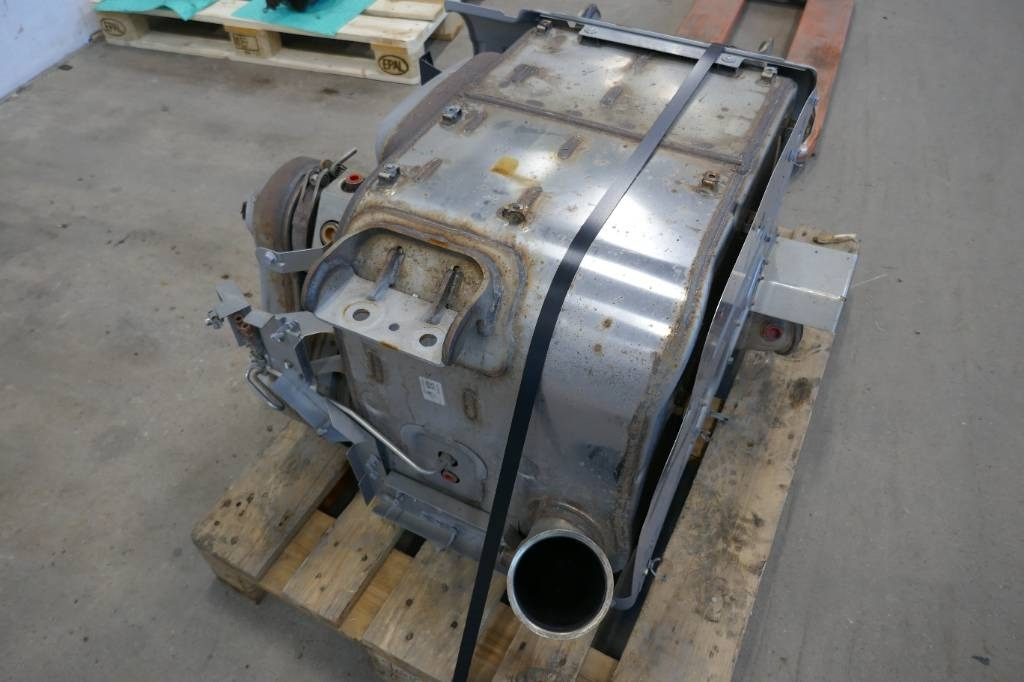 Volvo Ljuddämpare, 21750081 - إطار هيكلي/ إطار معدني - شاحنة: صورة 5 Volvo Ljuddämpare, 21750081 - إطار هيكلي/ إطار معدني - شاحنة: صورة 5