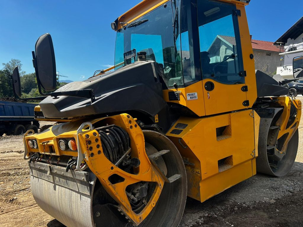 BOMAG BW 174 AP-4F AM, Tandem Roller BOMAG BW 174 AP-4F AM, Tandem Roller - رَصَّاص الطرق: صورة 3 BOMAG BW 174 AP-4F AM, Tandem Roller BOMAG BW 174 AP-4F AM, Tandem Roller - رَصَّاص الطرق: صورة 3