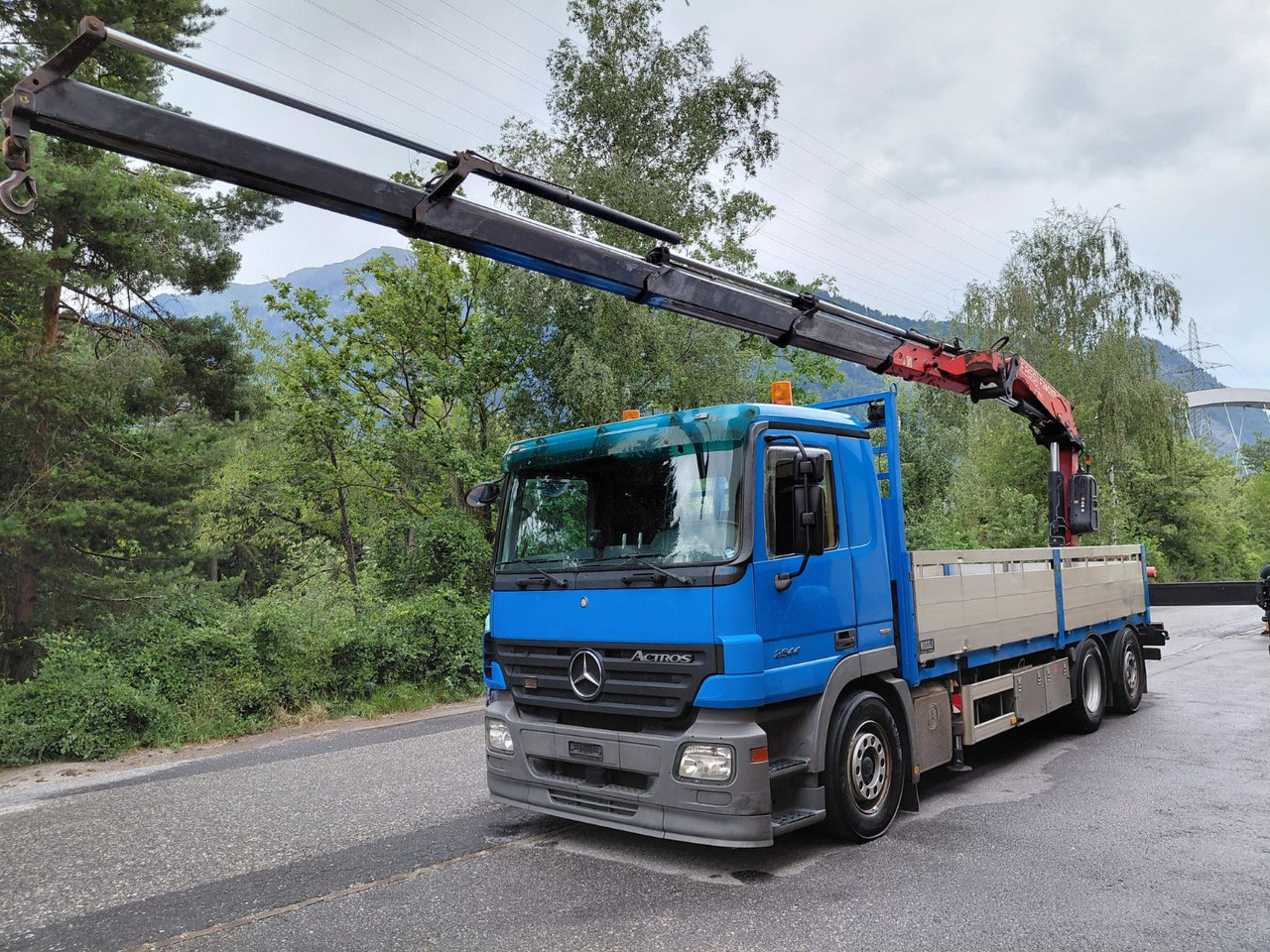 Mercedes-Benz Actros 2544 6x2, E5, EPS, Fassi F260XP, Retarder - شاحنة كرين: صورة 1 Mercedes-Benz Actros 2544 6x2, E5, EPS, Fassi F260XP, Retarder - شاحنة كرين: صورة 1