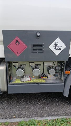 Scania P450 LB 4x2, ADR, Schwarzmueller Anhaenger Fuel - شاحنة صهريج: صورة 5 Scania P450 LB 4x2, ADR, Schwarzmueller Anhaenger Fuel - شاحنة صهريج: صورة 5