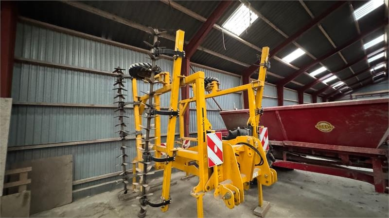 Claydon Terrastar Terrastar - مسفلة تمهيد التربة: صورة 1 Claydon Terrastar Terrastar - مسفلة تمهيد التربة: صورة 1