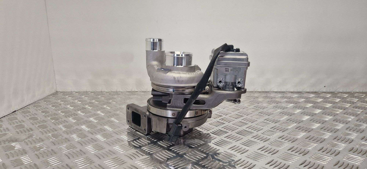 BorgWarner 11559880019 turbo JCB 320/06177 - المحرك و قطع الغيار - آلات الإنشاء: صورة 2 BorgWarner 11559880019 turbo JCB 320/06177 - المحرك و قطع الغيار - آلات الإنشاء: صورة 2