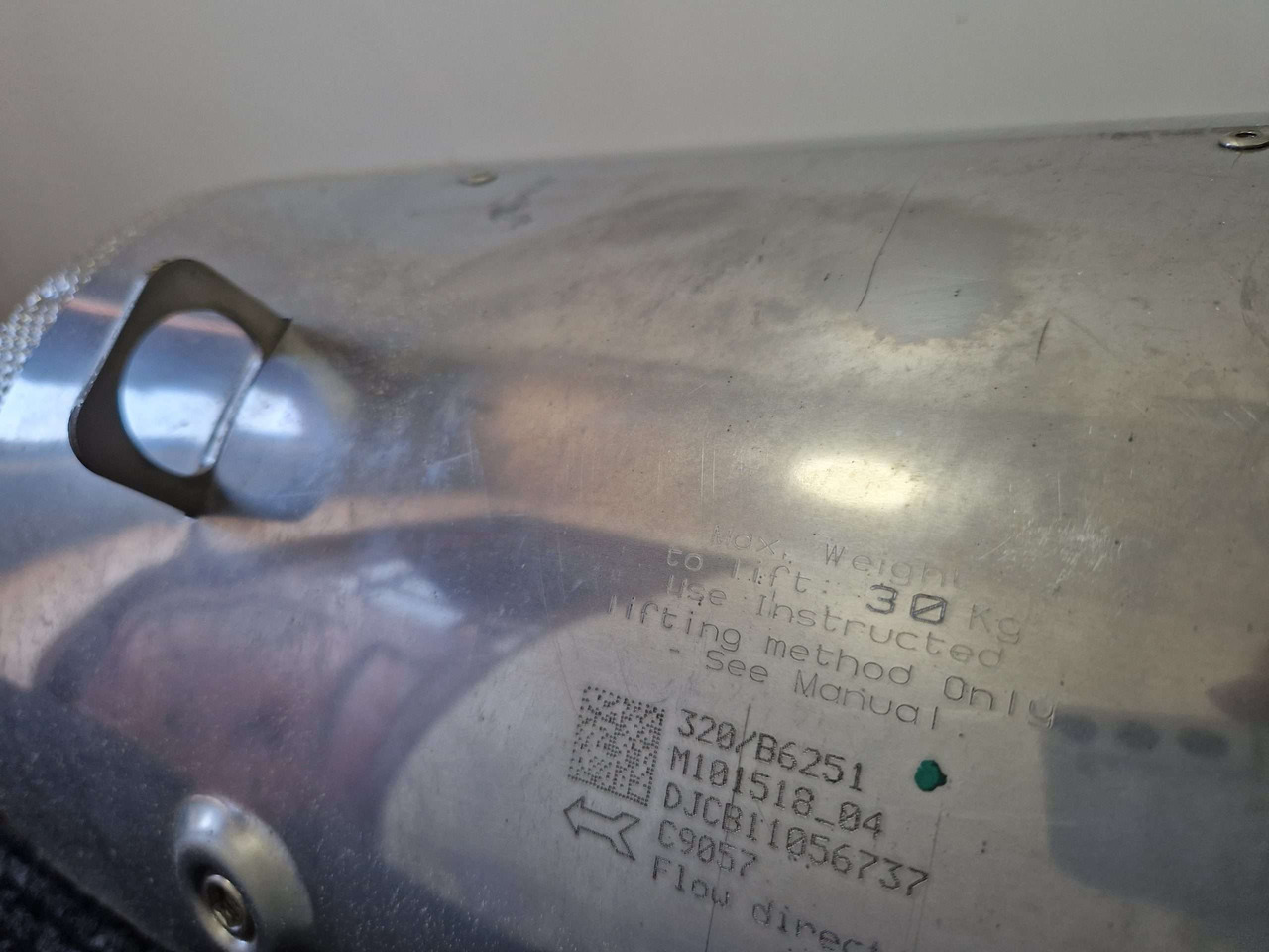 Exhaust silencer JCB 320/B6251 SCR Adblue - المحرك و قطع الغيار - آلات الإنشاء: صورة 5 Exhaust silencer JCB 320/B6251 SCR Adblue - المحرك و قطع الغيار - آلات الإنشاء: صورة 5