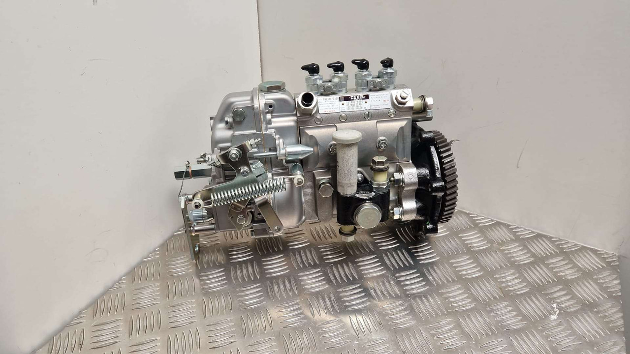 Fuel injection Pump 17/923100 JCB - المحرك و قطع الغيار - آلات الإنشاء: صورة 2 Fuel injection Pump 17/923100 JCB - المحرك و قطع الغيار - آلات الإنشاء: صورة 2