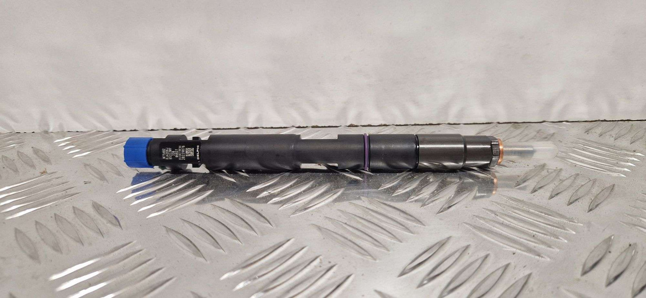 JCB 320/06827 fuel injector Delphi injector 28229876 68kw – 93kw - المحرك و قطع الغيار - آلات الإنشاء: صورة 4 JCB 320/06827 fuel injector Delphi injector 28229876 68kw – 93kw - المحرك و قطع الغيار - آلات الإنشاء: صورة 4