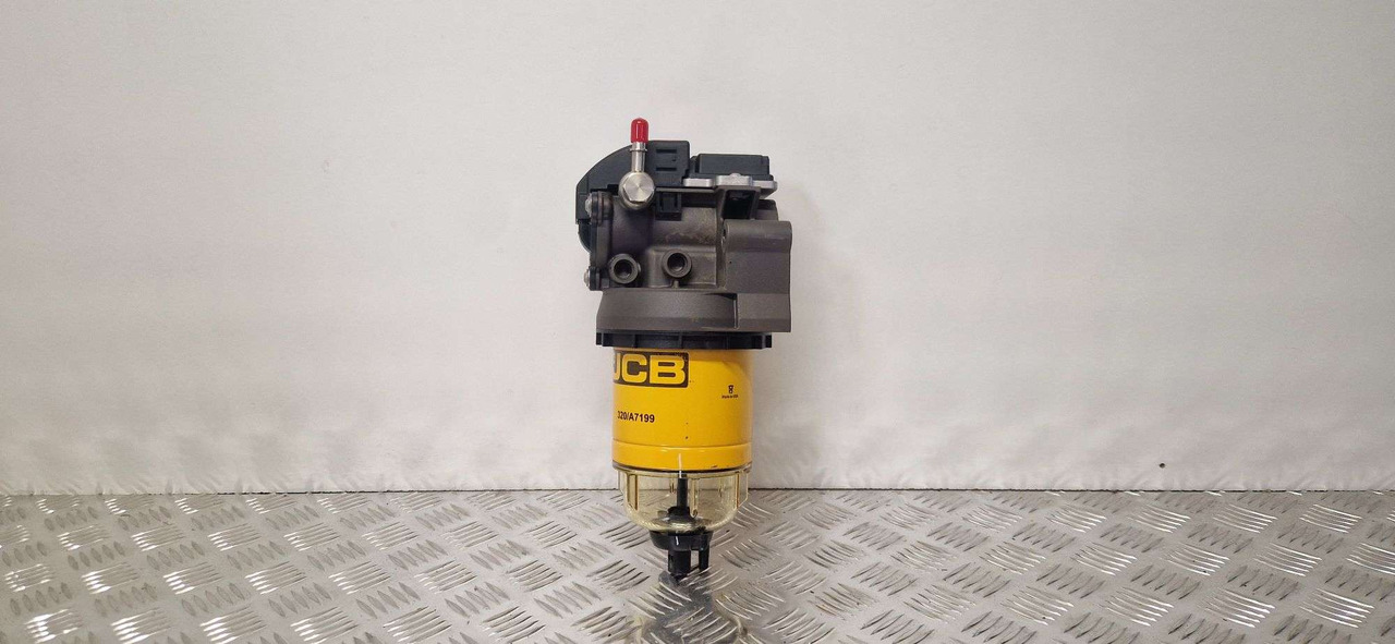 JCB 320/A7180 Fuel Lift Pump with Filter Assembly - المحرك و قطع الغيار - آلات الإنشاء: صورة 4 JCB 320/A7180 Fuel Lift Pump with Filter Assembly - المحرك و قطع الغيار - آلات الإنشاء: صورة 4