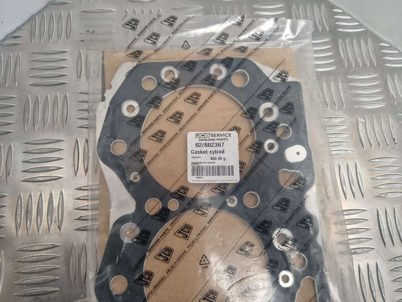 JCB Head Gasket 4JJ1 02/802367 1.10mm thick 2 notch - المحرك و قطع الغيار - آلات الإنشاء: صورة 3 JCB Head Gasket 4JJ1 02/802367 1.10mm thick 2 notch - المحرك و قطع الغيار - آلات الإنشاء: صورة 3