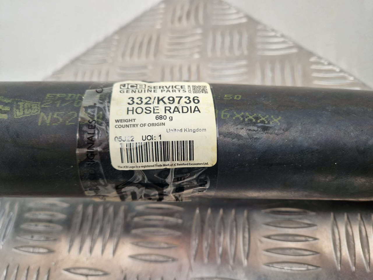 Radiator top hose 332/K9736 JCB - المحرك و قطع الغيار - آلات الإنشاء: صورة 1 Radiator top hose 332/K9736 JCB - المحرك و قطع الغيار - آلات الإنشاء: صورة 1